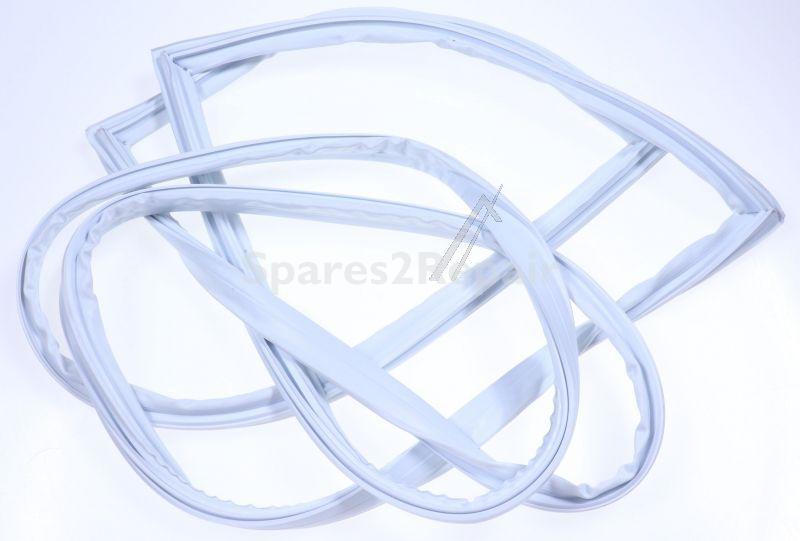 Refrigerator Door Seal - 1047440 Door Seal Close [Amica]